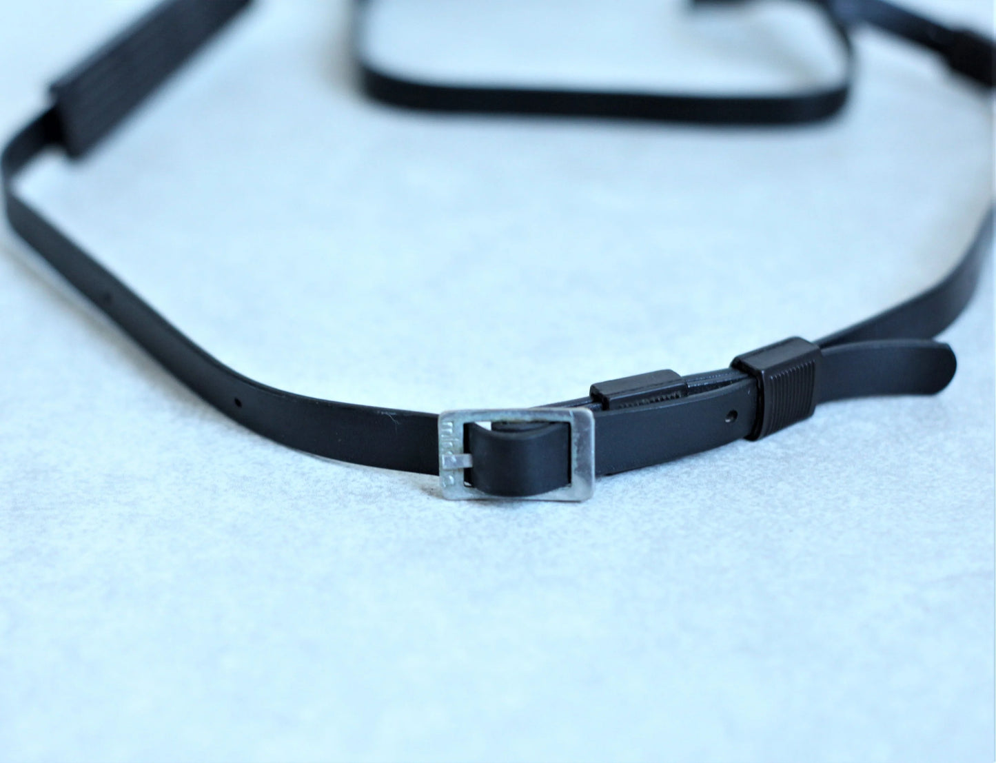 Minolta Black Vinyl Camera Neck Strap