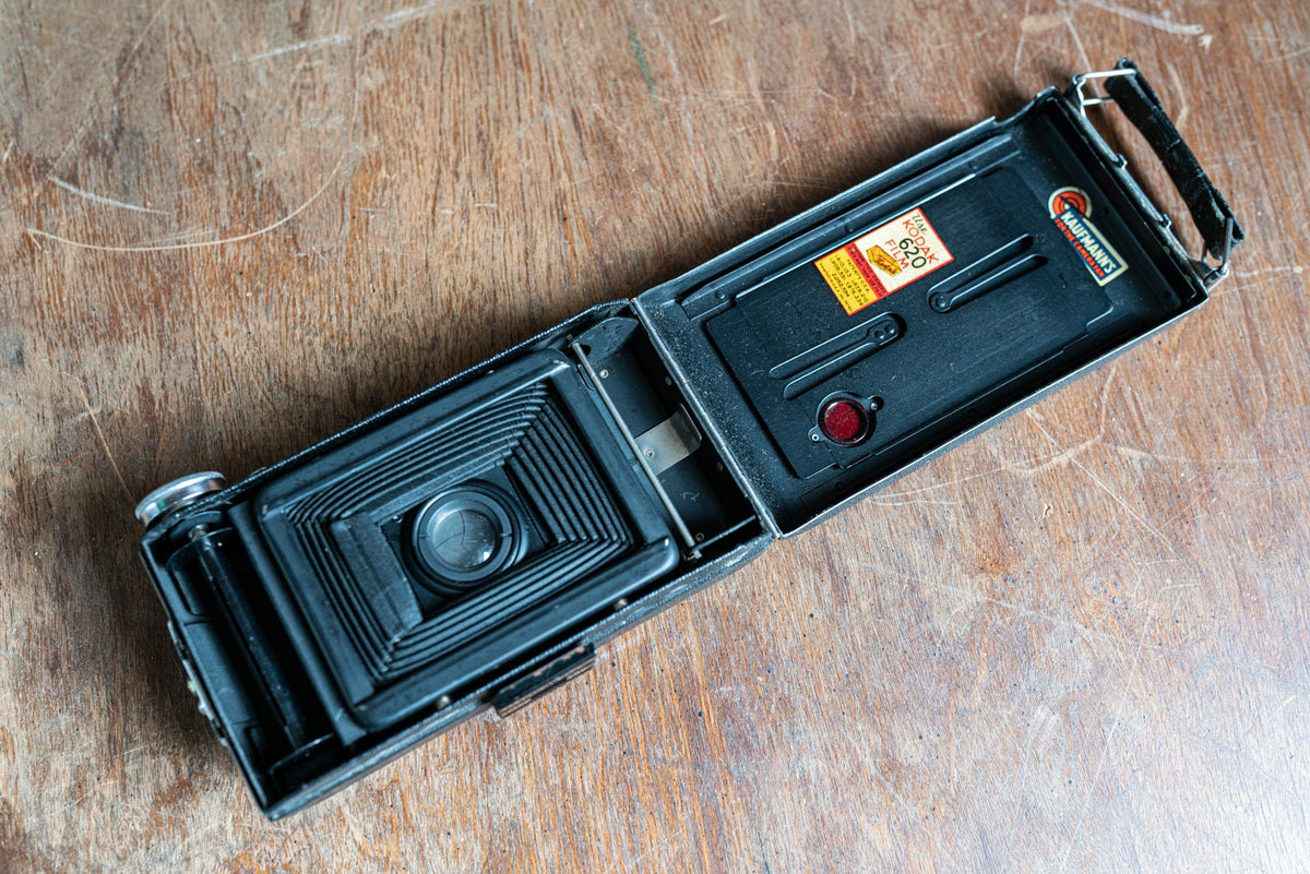 Vintage Kodak Vigilant Junior Six-20 Folding Camera with FPP 620 Film