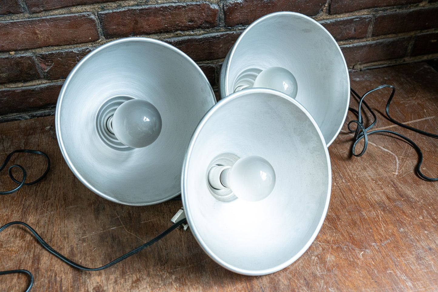 Vintage Lighting Kit - 3 Lights w/ 2 Stands in Vintage Storage Case w/ Handle