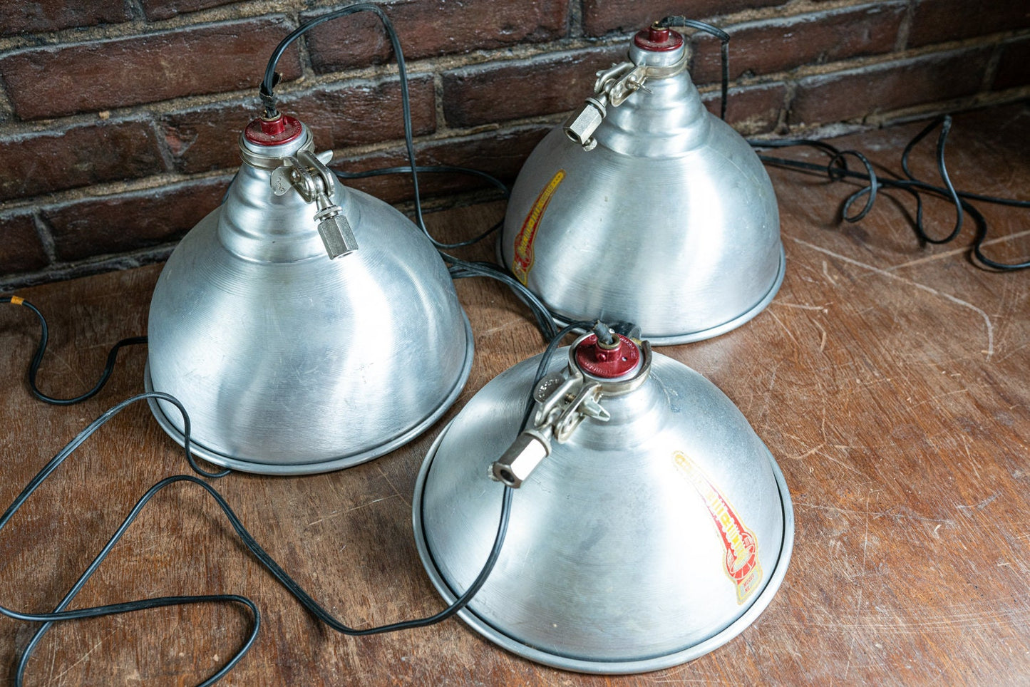 Vintage Lighting Kit - 3 Lights w/ 2 Stands in Vintage Storage Case w/ Handle