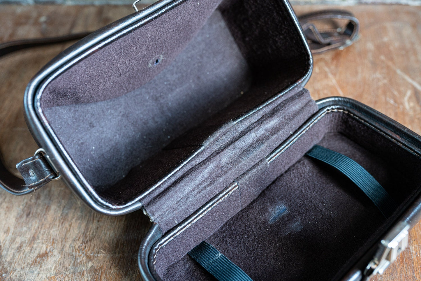 Vintage Brown Vinyl Camera Case w/ Shoulder Strap