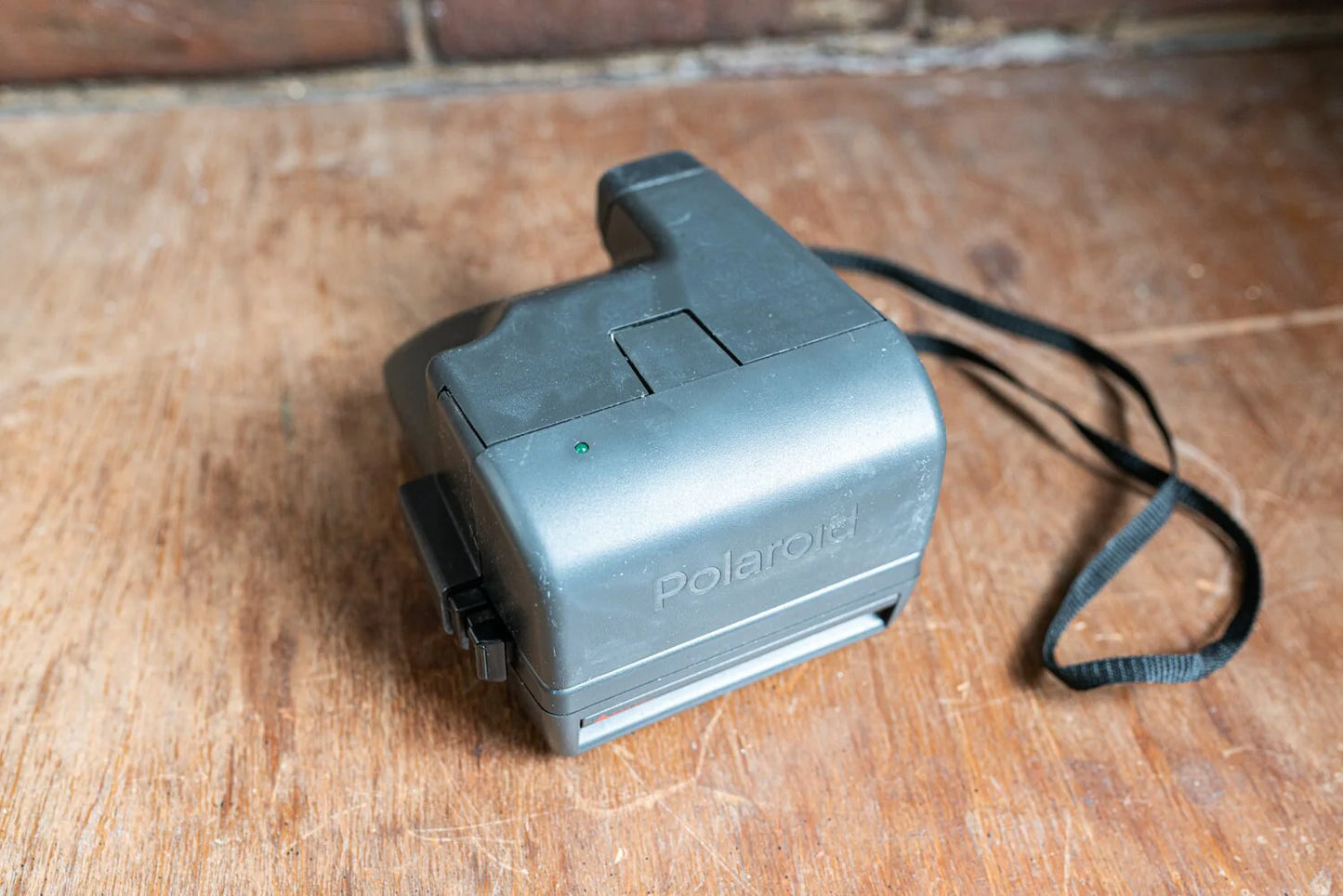 Polaroid 600 Close Up Instant Film Camera