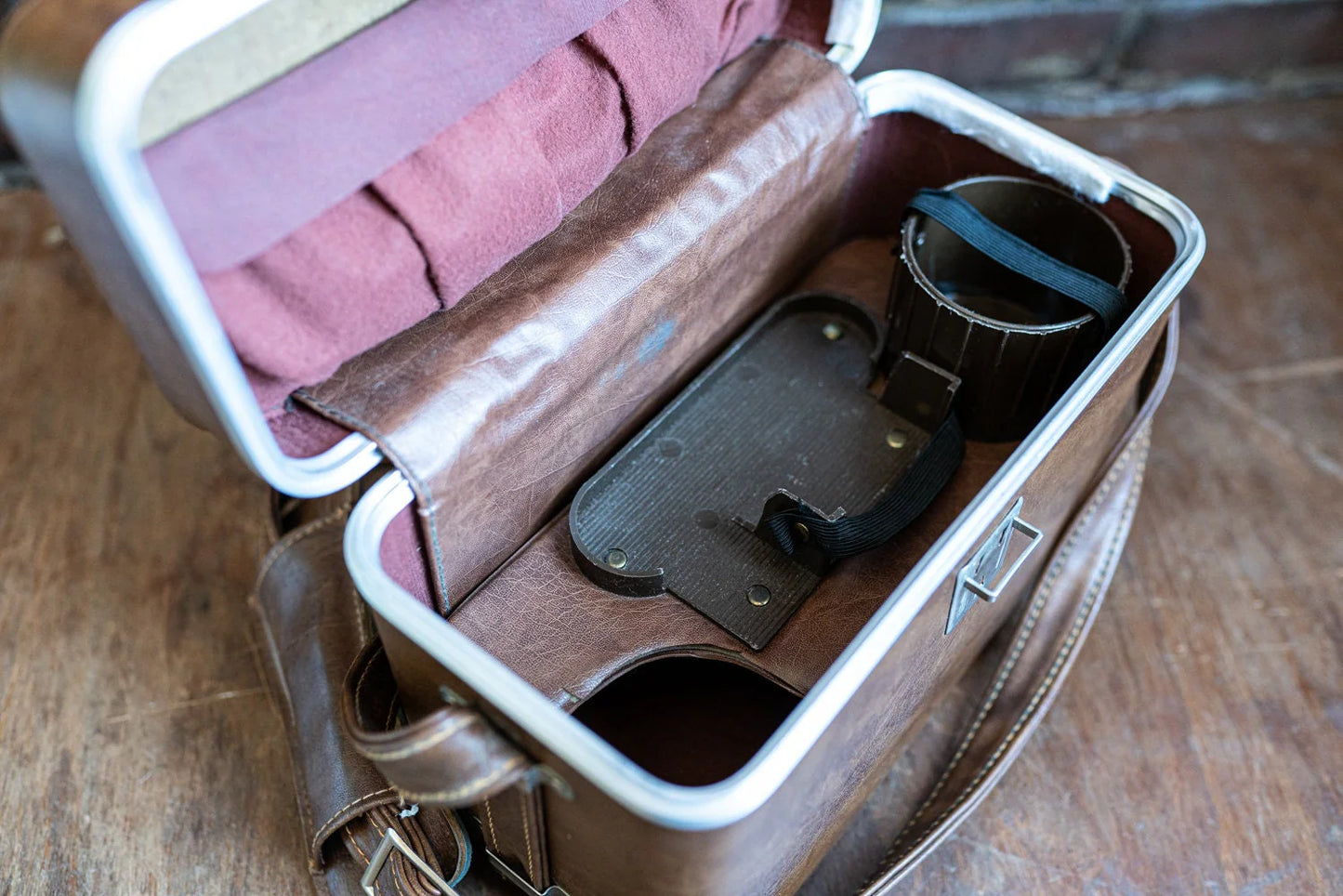1960s Vintage Hard Camera Case w/ Camera Caddy - Brown
