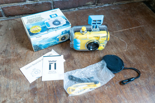 Vivitar Cruise Cam Underwater 35mm Camera Outfit