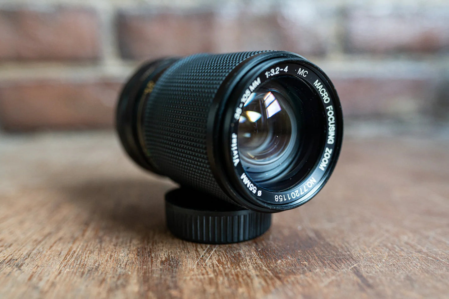 Minolta MD  film lense w/ Caps35-105mm f3.2-4 Macro Focusing Zoom Lens