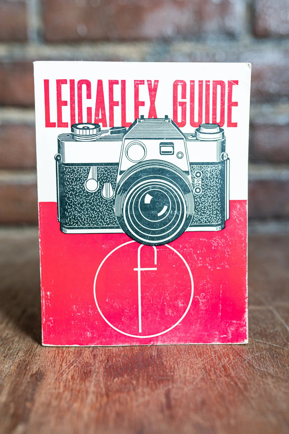 Leicaflex Guide by Andrew Matheson - 1st Edition August 1965