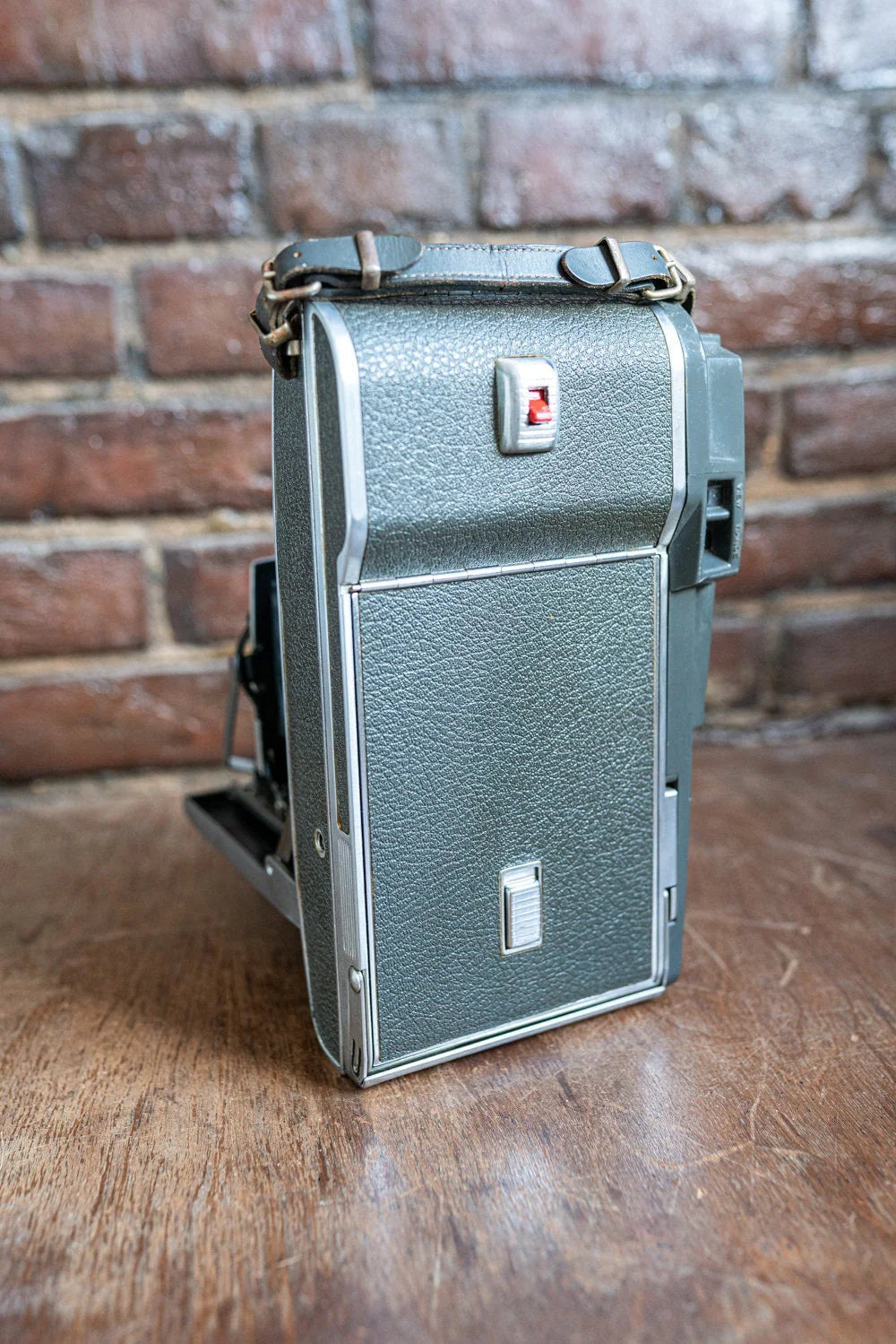 Vintage Polaroid High Speed Land Camera Model 110A w/ Manual