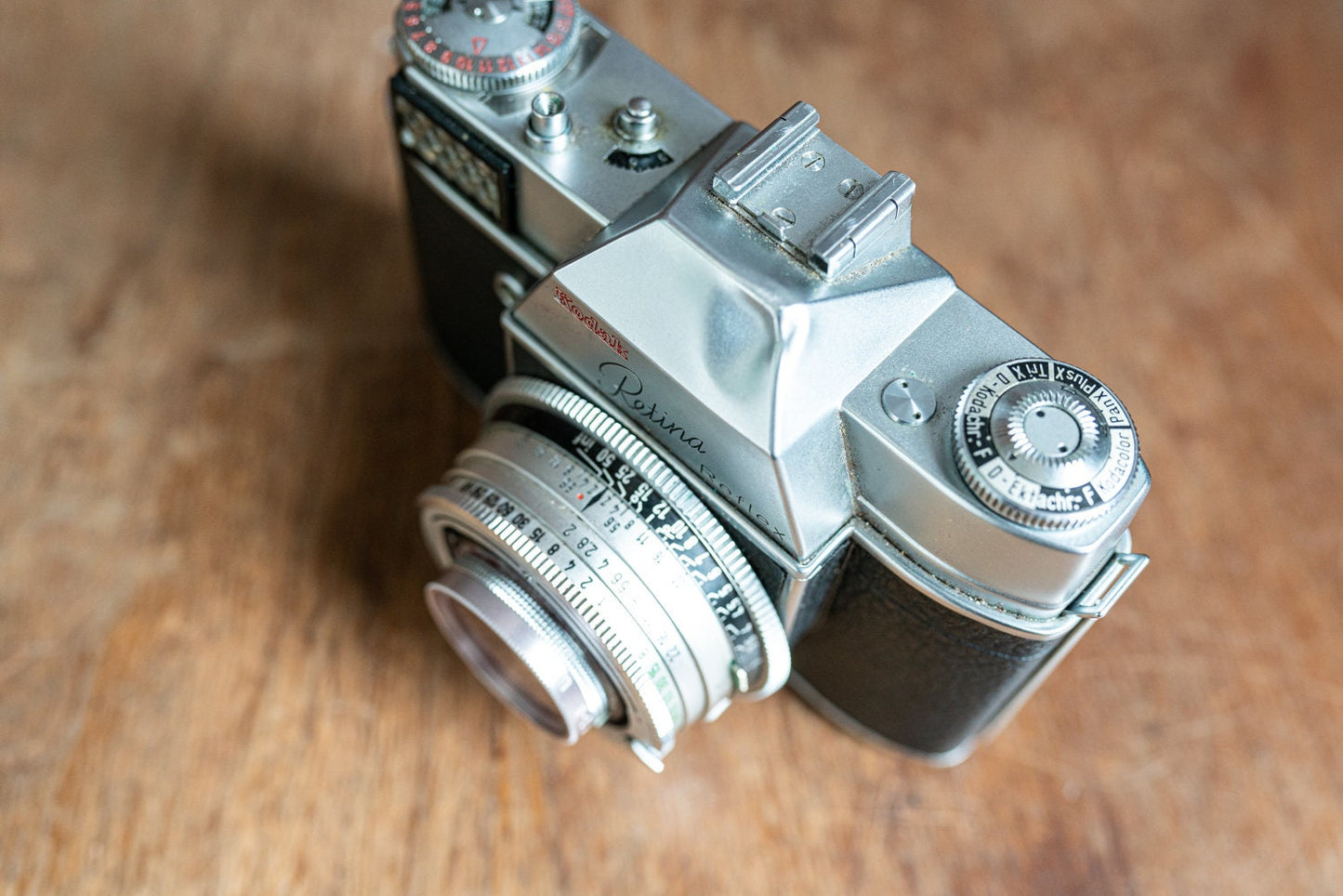 Kodak Retina Reflex 35mm Film Camera with Schneider 50mm f2 & Case, For Restoration
