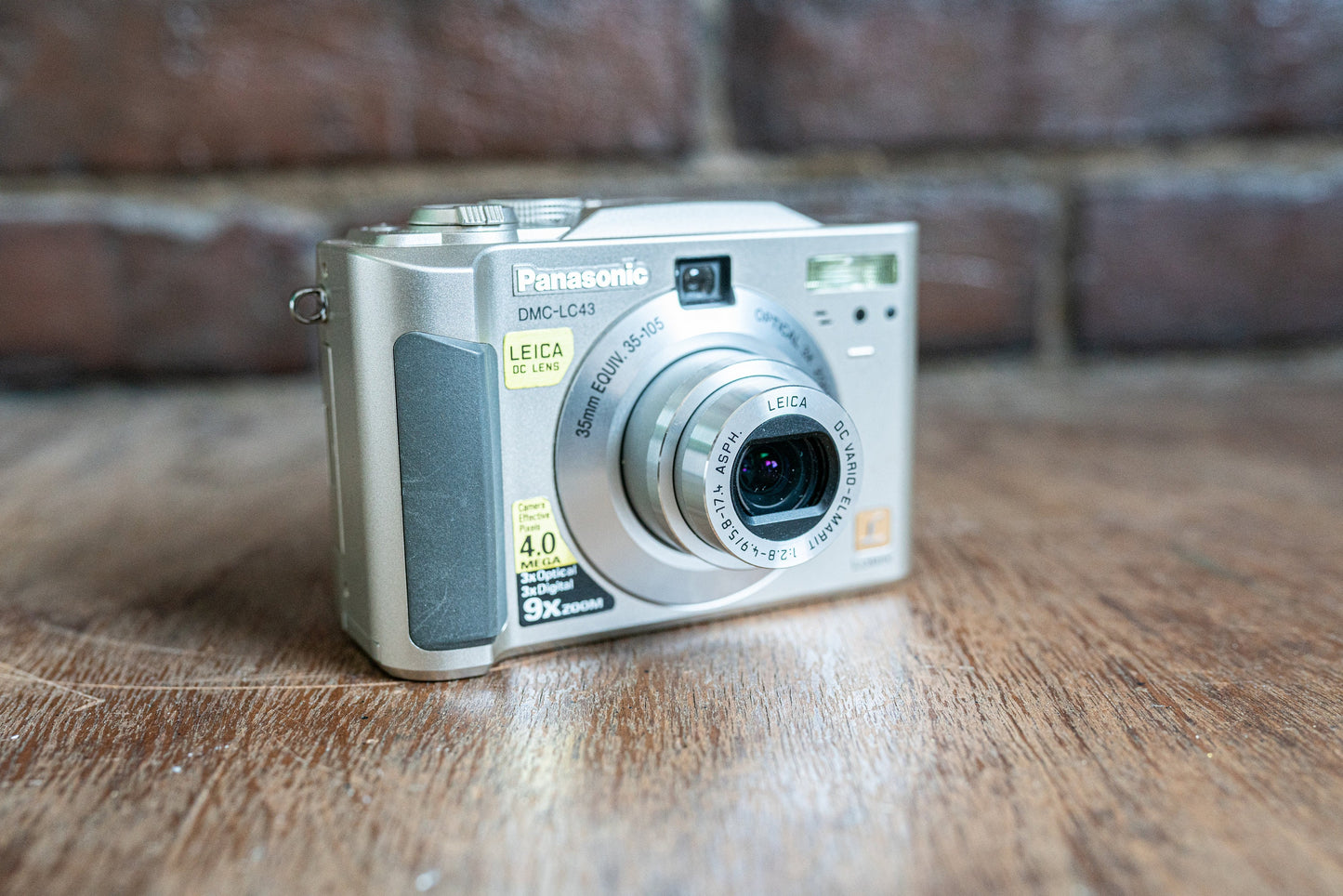 Panasonic Lumix DMC-LC4 Digital Point and Shoot Camera w/ Leica Lens