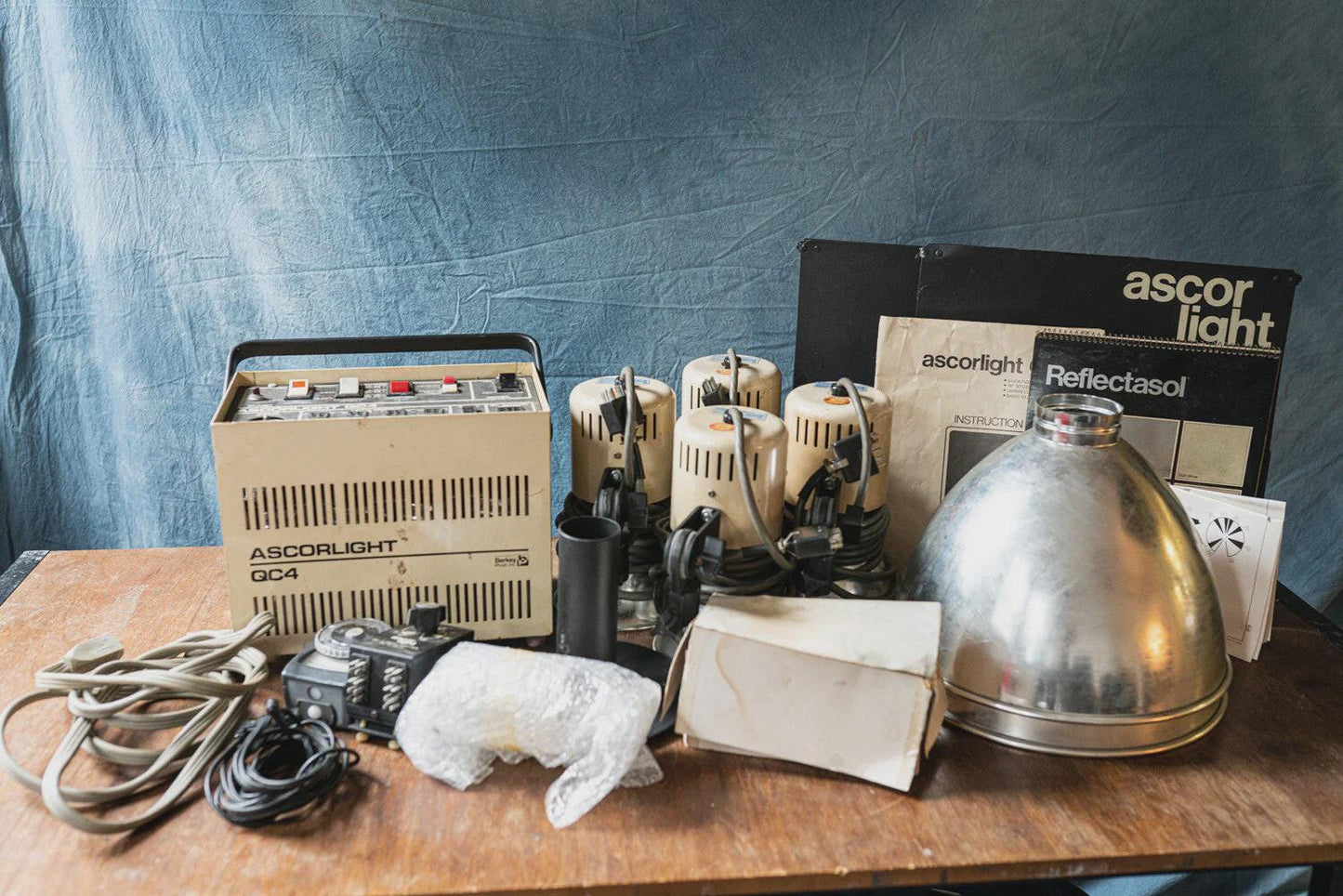 Ascorlight Qc4 Powerpack And 4x Flash Head Lighting Kit W/ Extras