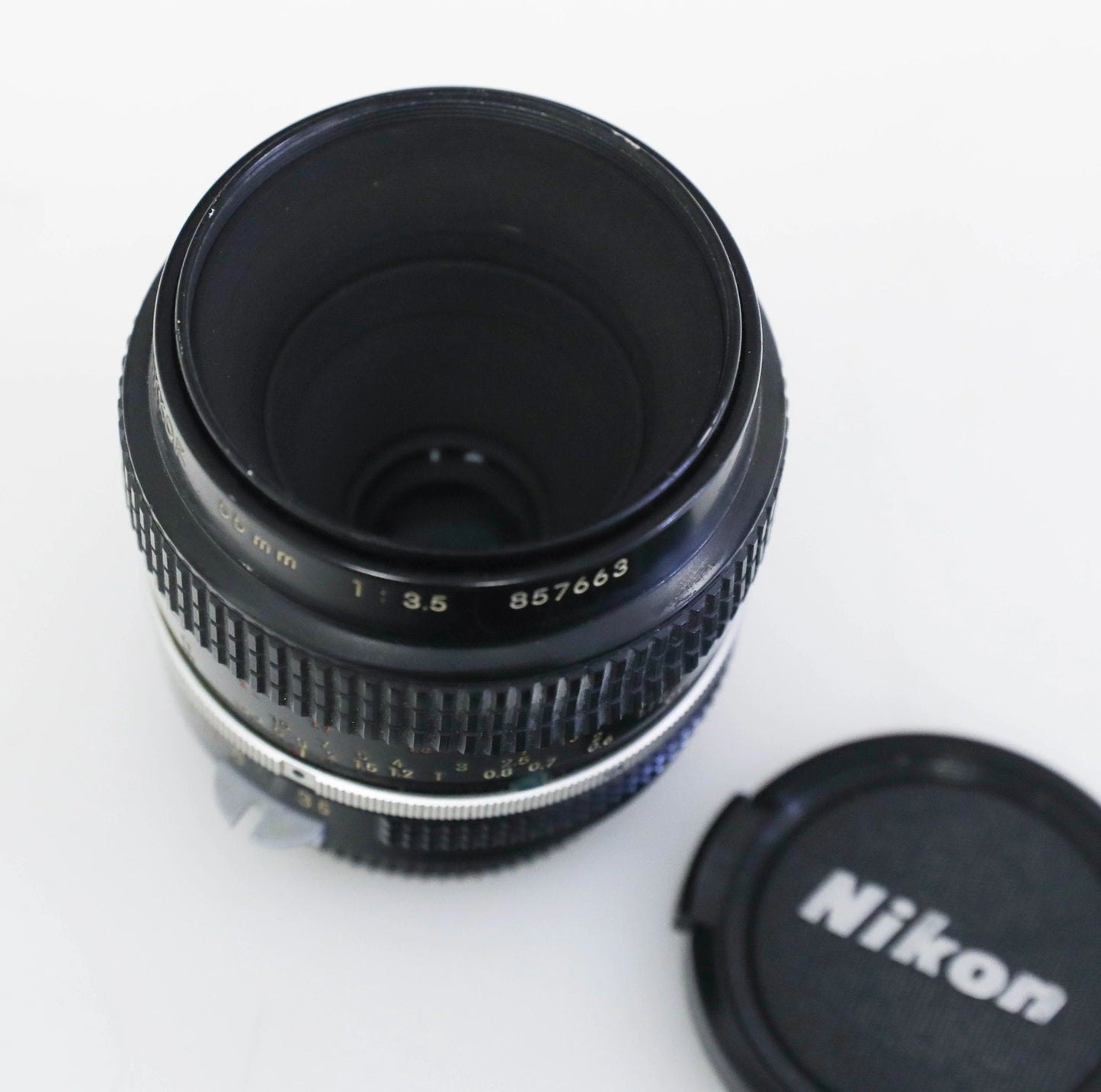 Nikon FILM LENSE  Macro Lens 55mm f/3.5 Close Up Lens with Caps