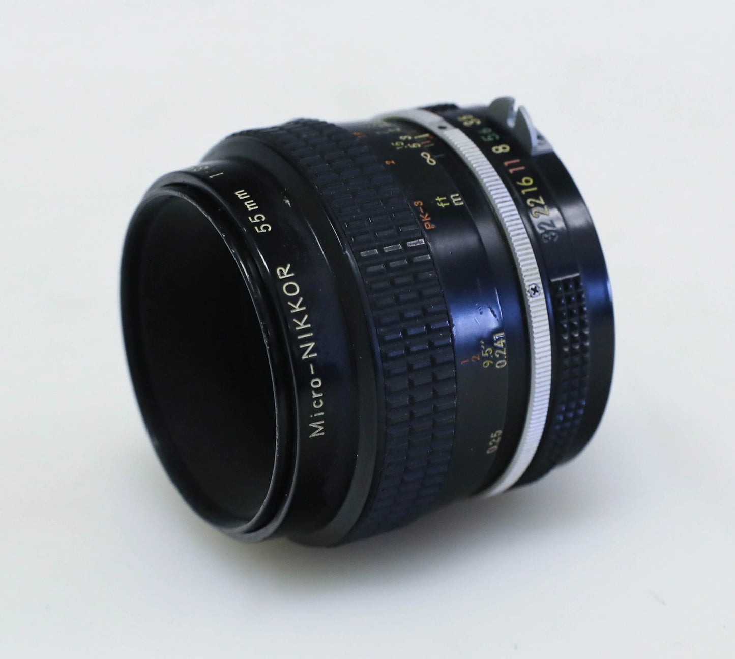 Nikon FILM LENSE  Macro Lens 55mm f/3.5 Close Up Lens with Caps