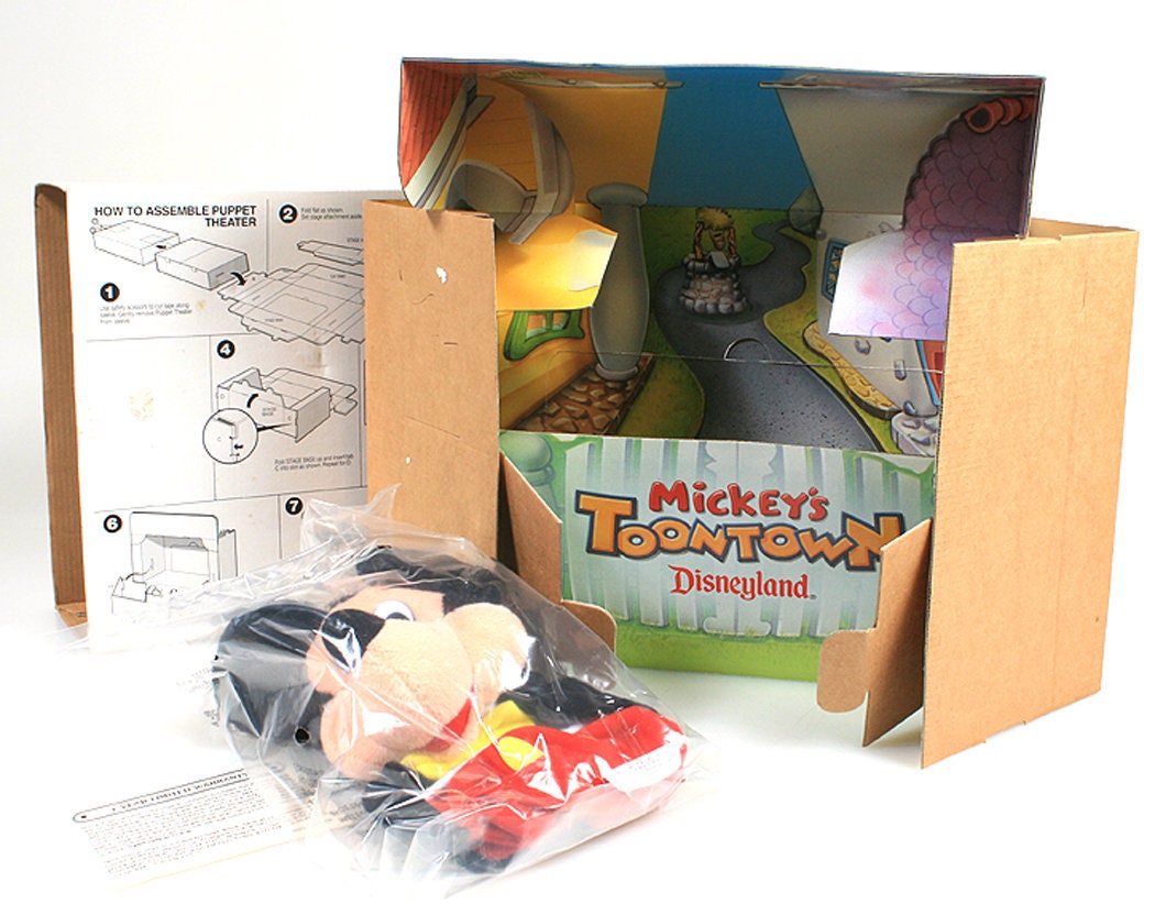 Disney Puppet Toy Theater , New In Box//Mickey Puppet//Childs Toy
