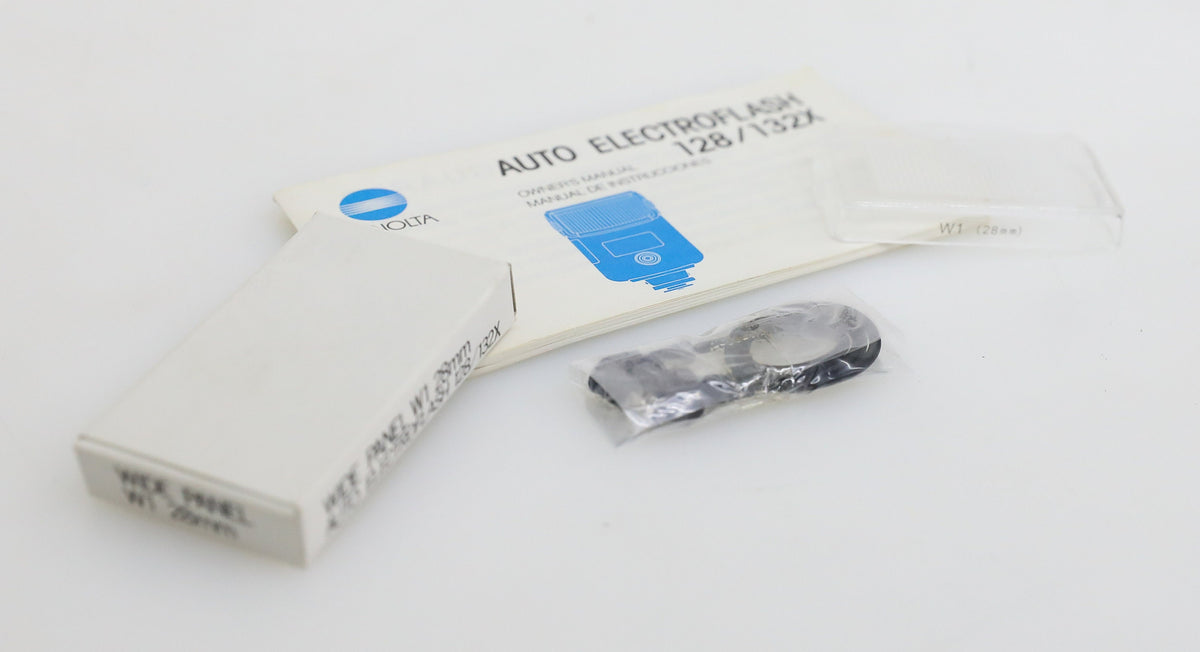 Minolta Wide Panel 28mm Diffuser for Auto Electroflash 128/132X Units w/ Manual