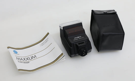 Minolta Maxxum Flash 2800AF with Case, Wide Angle Adapter and Manual