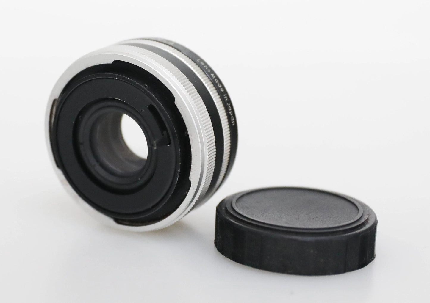 Vivitar 2X Tele-Converter Model 2X-4 with Case for Canon Film Camera