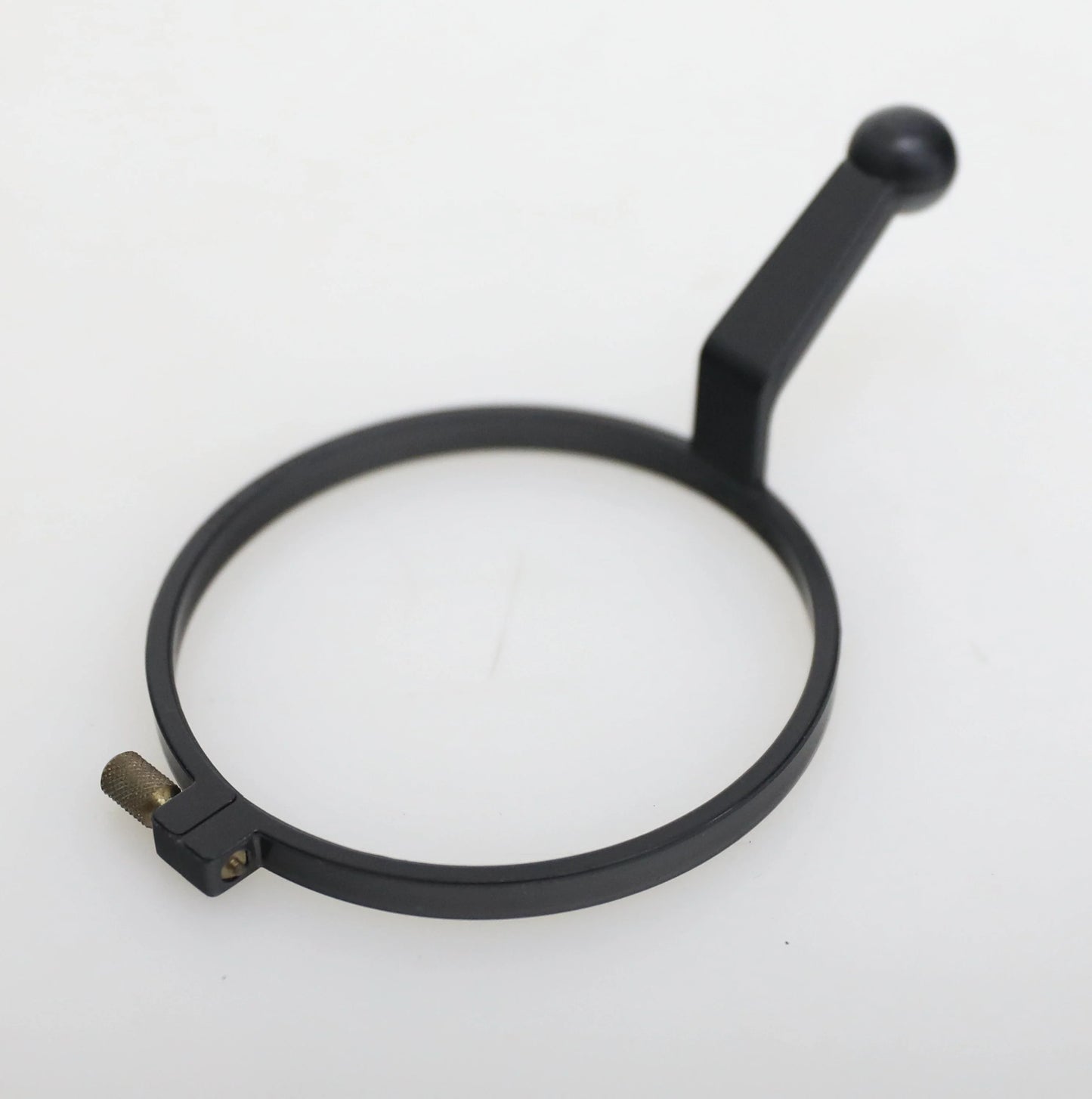 Lynn Handle A Quick Focusing Ring for Hasselblad