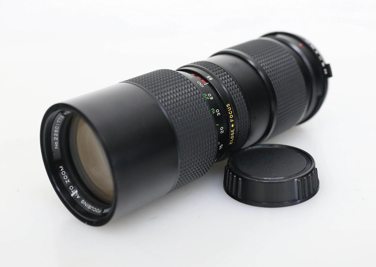 For parts -  OM Mount Lens, 85-205mm f/3.8 Zoom for Olympus