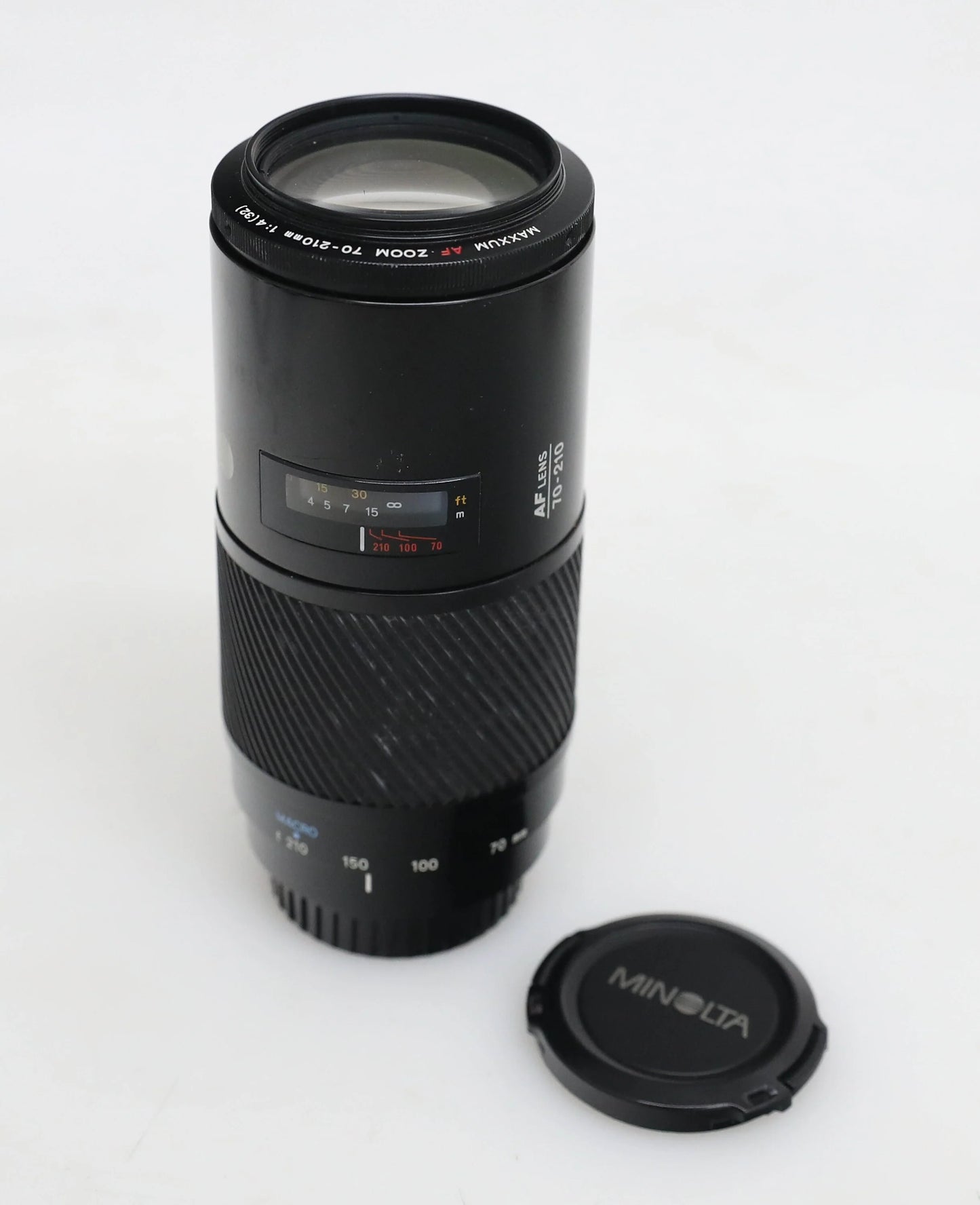 Minolta Maxxum 600si 35mm Film Camera with 28-100mm & 70-210mm Lenses and Flash