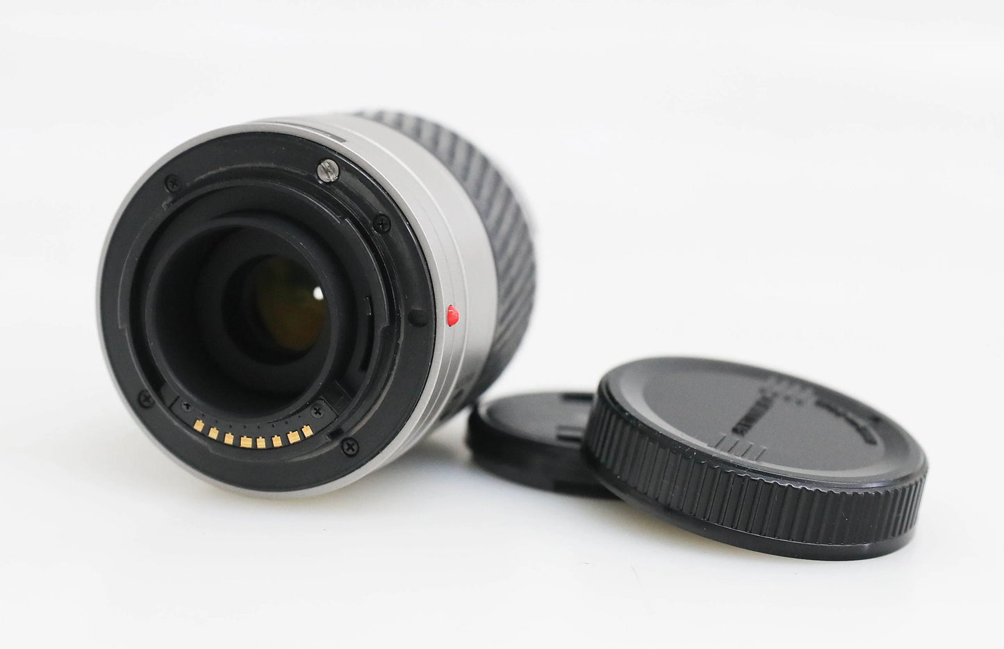 Minolta Maxxum 600si 35mm Film Camera with 28-100mm & 70-210mm Lenses and Flash