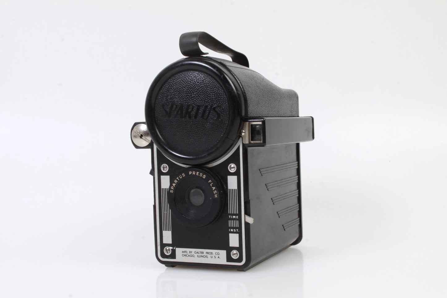 SPARTUS Press Flash  Camera Vintage 1940s Bakelite with old roll film Inside