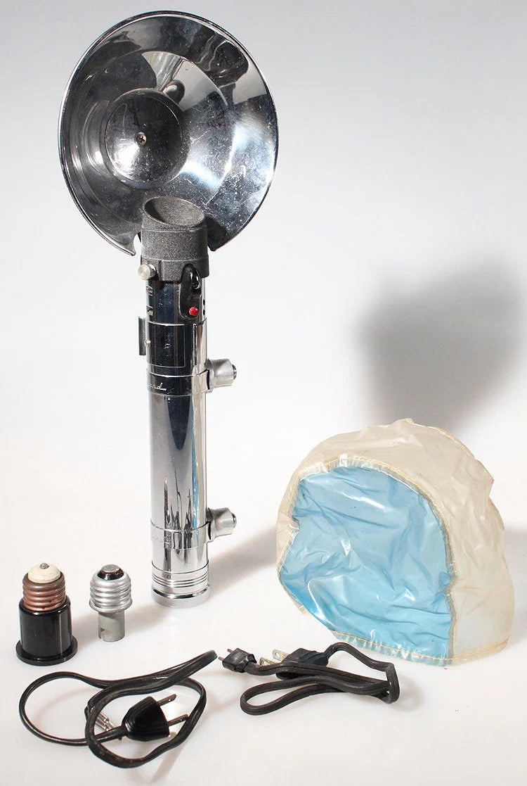 Heiland Synchronar Flash w/ Accessories