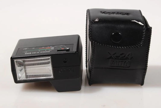 FLASH UNIT, FOR PARTS, W/CASE