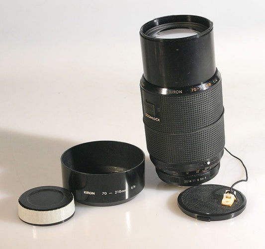 70-210MM F 4.0 MACRO LENS, W/FRONT AND REAR CAPS, HOOD FOR PENTAX K MOUNT